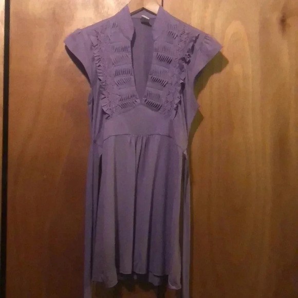 𝅺🍉liliac deep v stand high collar with details - Picture 1 of 4